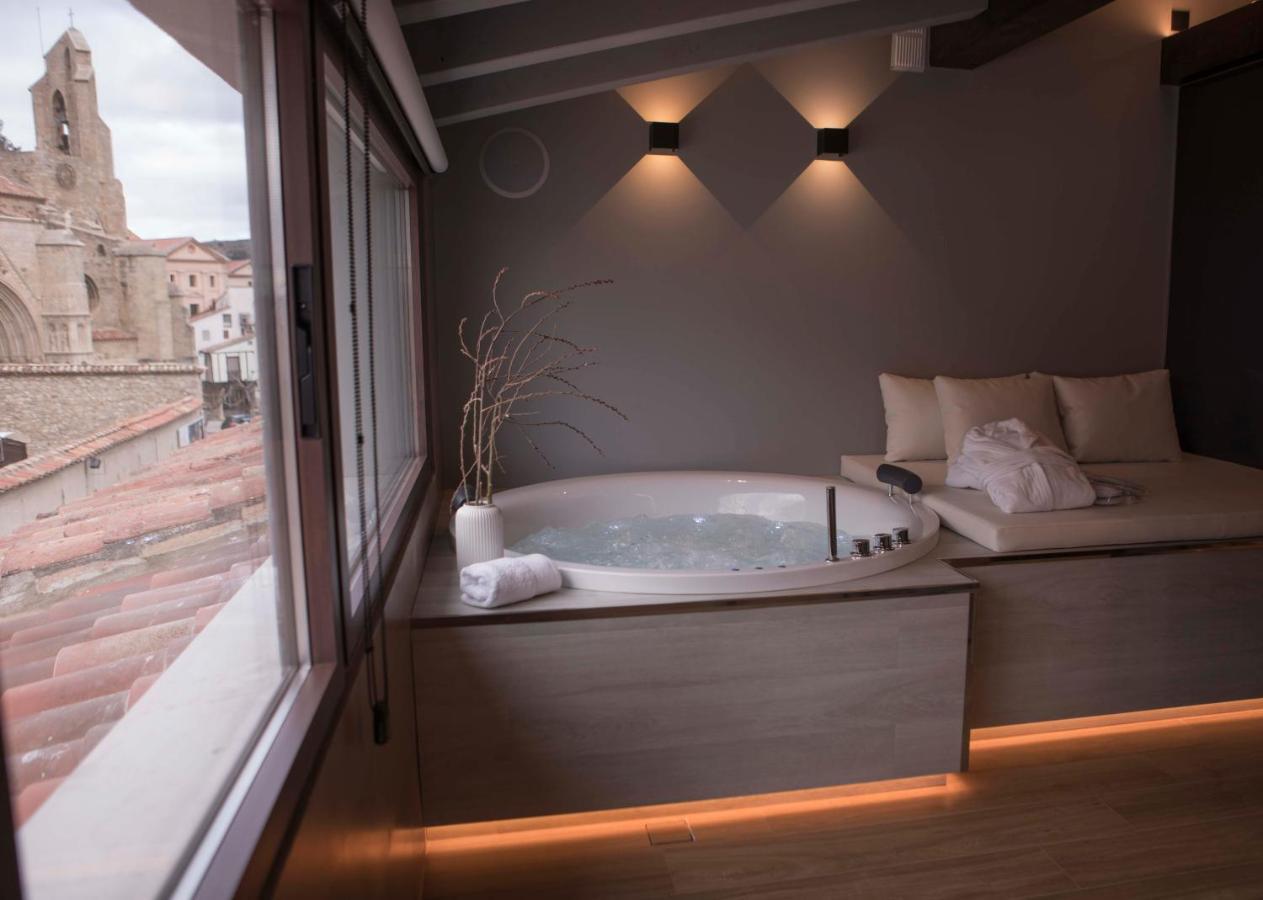Vallivana Suites Morella Exterior photo